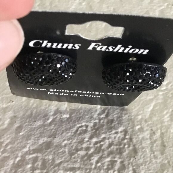 Large Textured Gem Cluster Stud Earrings (H15) - Picture 3 of 5